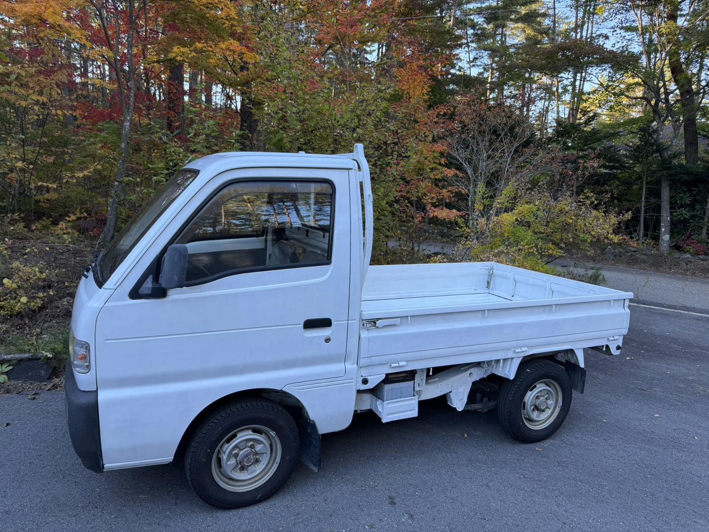 1992 Suzuki Carry kei truck, left side