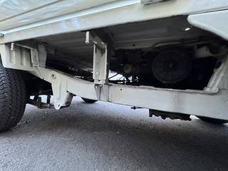 Suzuki Carry: Underside (1 of 5)
