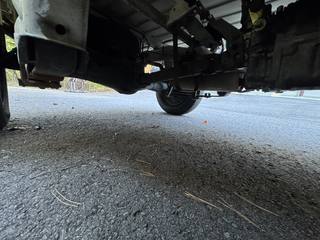 Suzuki Carry: Underside (4 of 5)